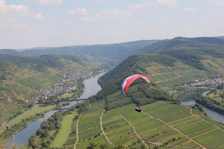 Der steilste Weinberg Europas "Bremmer Calmont" ist auch Startplatz für Paraglider.