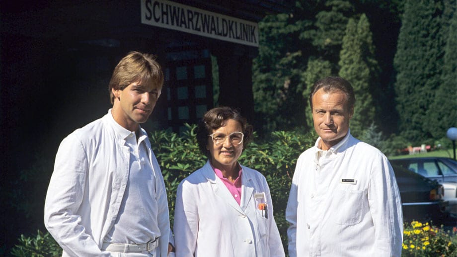 Karl Walter Diess (re.) spielte in der "Schwarzwaldklinik" den beliebten Oberarzt Dr. Schäfer.