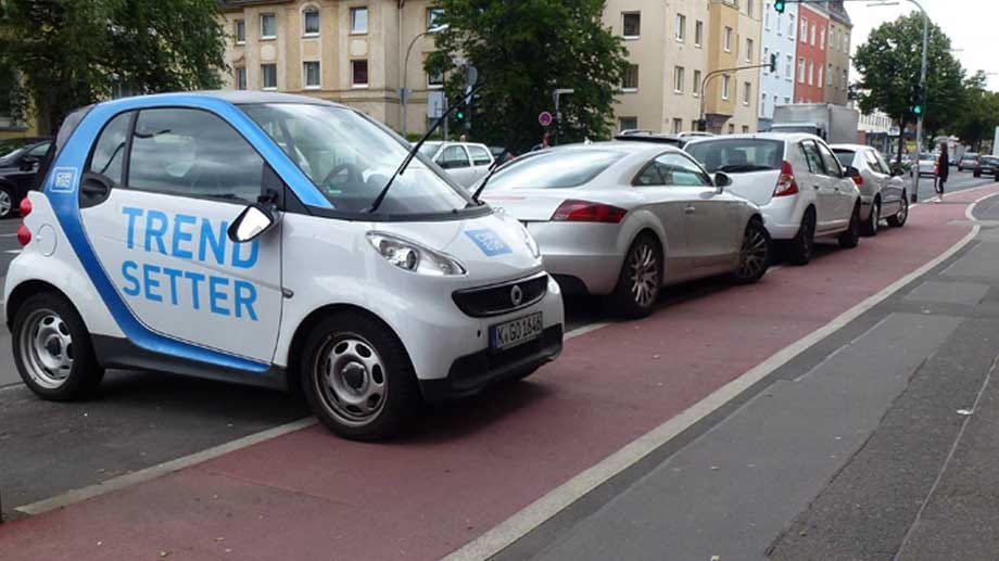 Car2Go verlangt bis zu 10 Euro Bearbeitungsgebühr bei einem Knöllchen - Konkurrent DriveNow verlangt sogar 18 Euro.