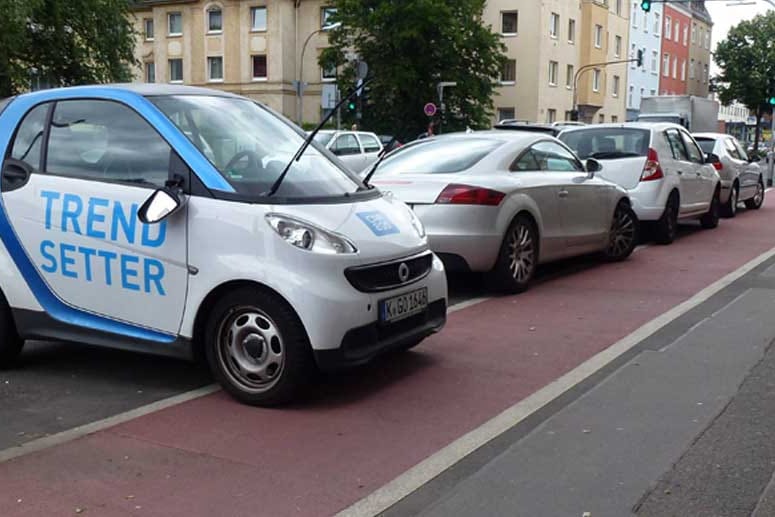 Car2Go verlangt bis zu 10 Euro Bearbeitungsgebühr bei einem Knöllchen - Konkurrent DriveNow verlangt sogar 18 Euro.