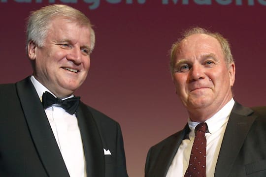 Horst Seehofer und Uli Hoeneß 2012 bei einer Veranstaltung in München