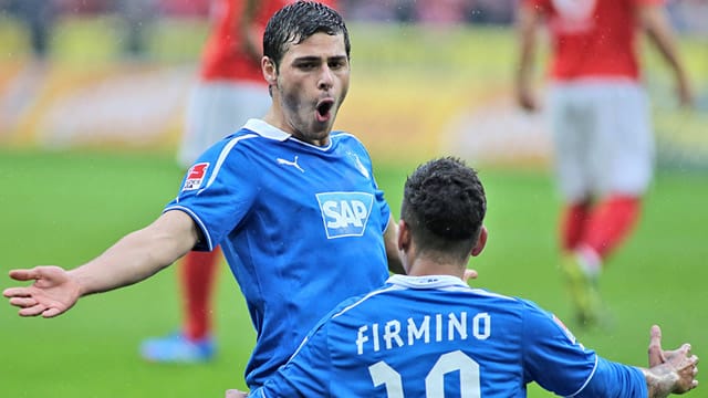 Kevin Volland und Roberto Firmino jubeln über einen Treffer der TSG. Kevin Volland und Roberto Firmino jubeln über einen Treffer der TSG.