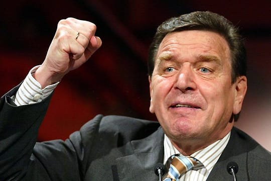 Als Kanzler war Gerhard Schröder (SPD) immer ein Mann klarer Worte und von sich selbst überzeugt