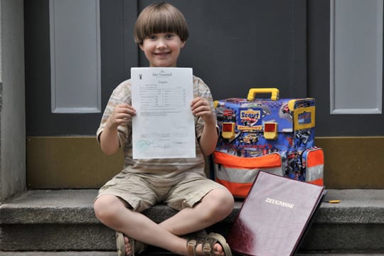 Ein gutes Zeugnis erfreut Schüler auch ohne Rabatte.