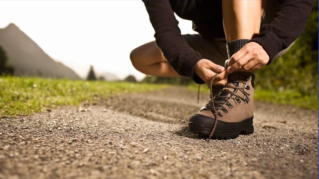 Hochwertige und bereits eingelaufene Wanderschuhe erleichtern die Reise