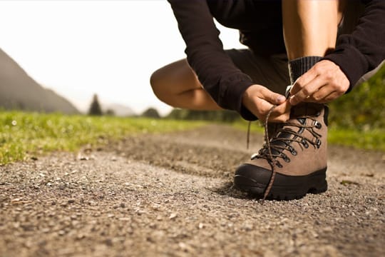 Hochwertige und bereits eingelaufene Wanderschuhe erleichtern die Reise