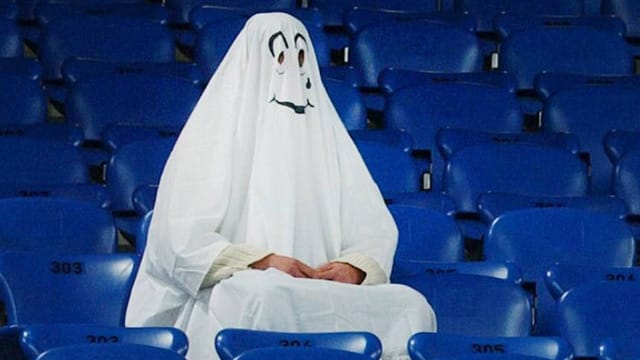 Kein gern gesehener Gast: Das Abstiegsgespenst geistert derzeit durch viele Stadien. Kein gern gesehener Gast: Das Abstiegsgespenst geistert derzeit durch viele Stadien.