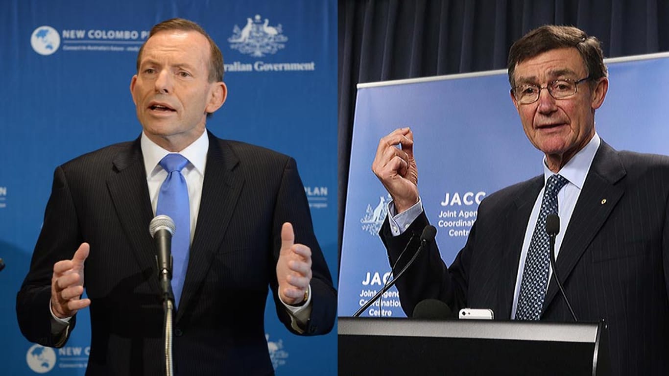 Der australische Premier Tony Abbott (links) glaubte bereits, die Blackbox sei geortet - Angus Houston musste diese Hoffnungen dämpfen