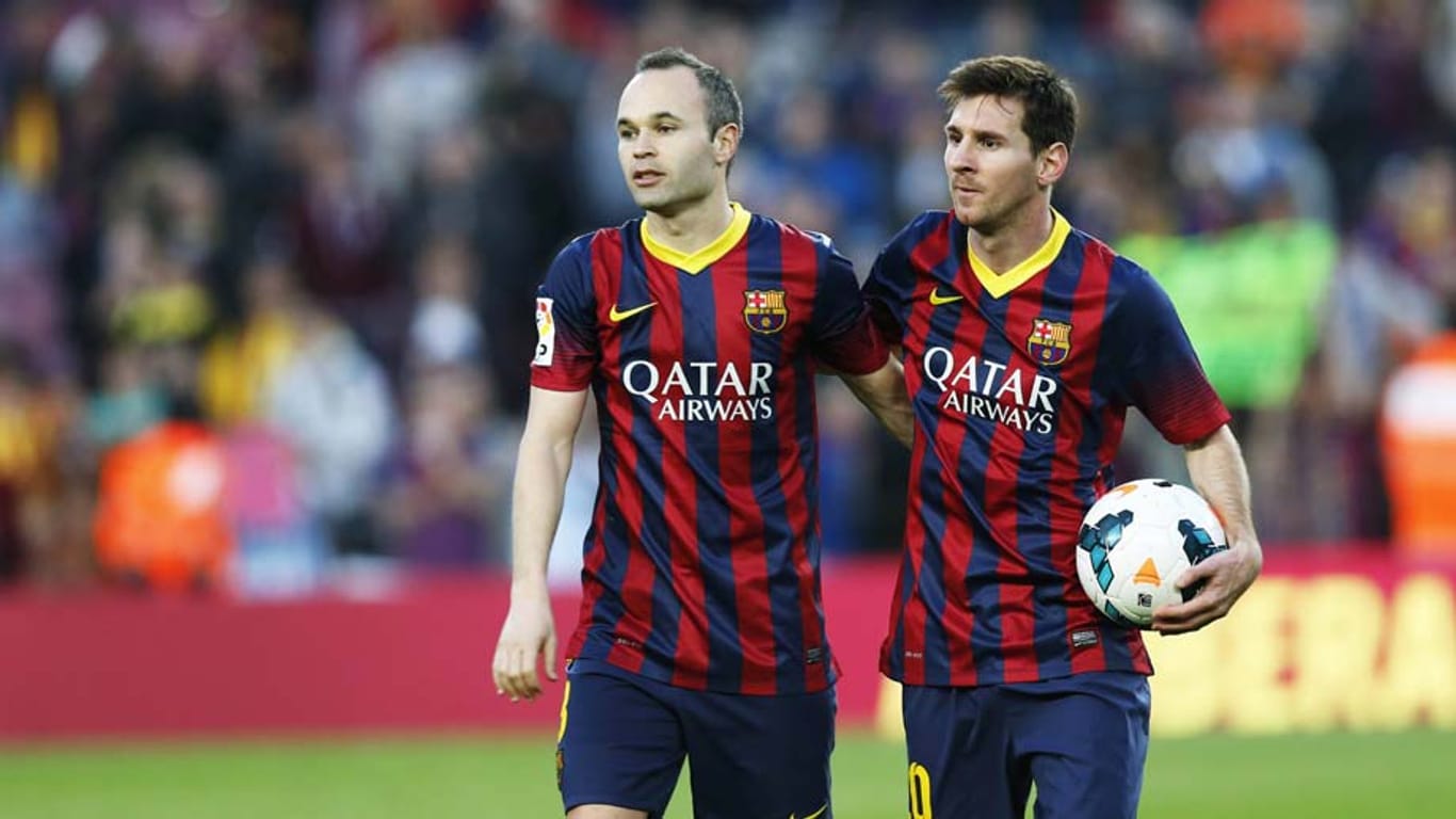 Andres Iniesta (li.) und Lionel Messi reiften beim FC Barcelona zu Weltstars.