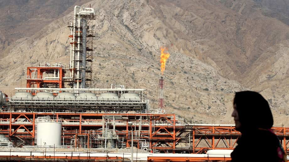 Gas-Förderung am weltweit größten Erdgas-Feld im Iran nahe Persischer Golf