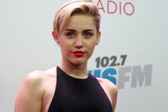 Miley Cyrus scheint es schlimmer erwischt zu haben. Die Sängerin musste einen weiteren Termin absagen.