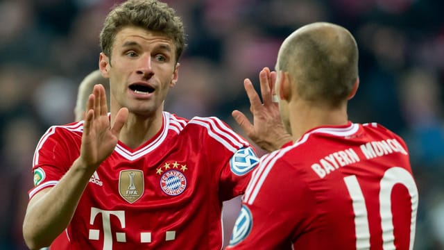 Ab jetzt zählt´s: Die Bayern-Stars Thomas Müller (li.) und Arjen Robben wollen ab sofort den Hebel in Richtung Lissabon umlegen. Ab jetzt zählt´s: Die Bayern-Stars Thomas Müller (li.) und Arjen Robben wollen ab sofort den Hebel in Richtung Lissabon umlegen.