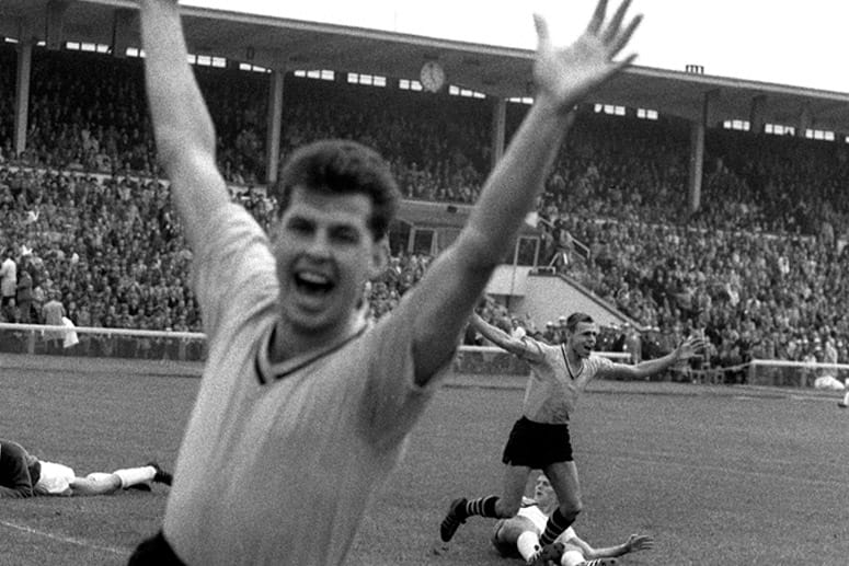 Hier wird gerade das erste Tor der Bundesliga-Geschichte bejubelt. Doch ein Bundesland konnte sich noch nie über Erstliga-Fußball freuen.