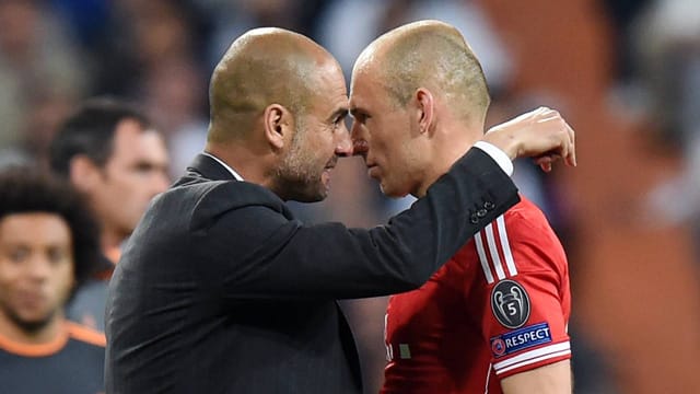 Zum Video: Pep Guardiola (li.) gibt Arjen Robben Anweisungen. Doch auch der Niederländer konnte kein Tor erzielen. Zum Video: Pep Guardiola (li.) gibt Arjen Robben Anweisungen. Doch auch der Niederländer konnte kein Tor erzielen.