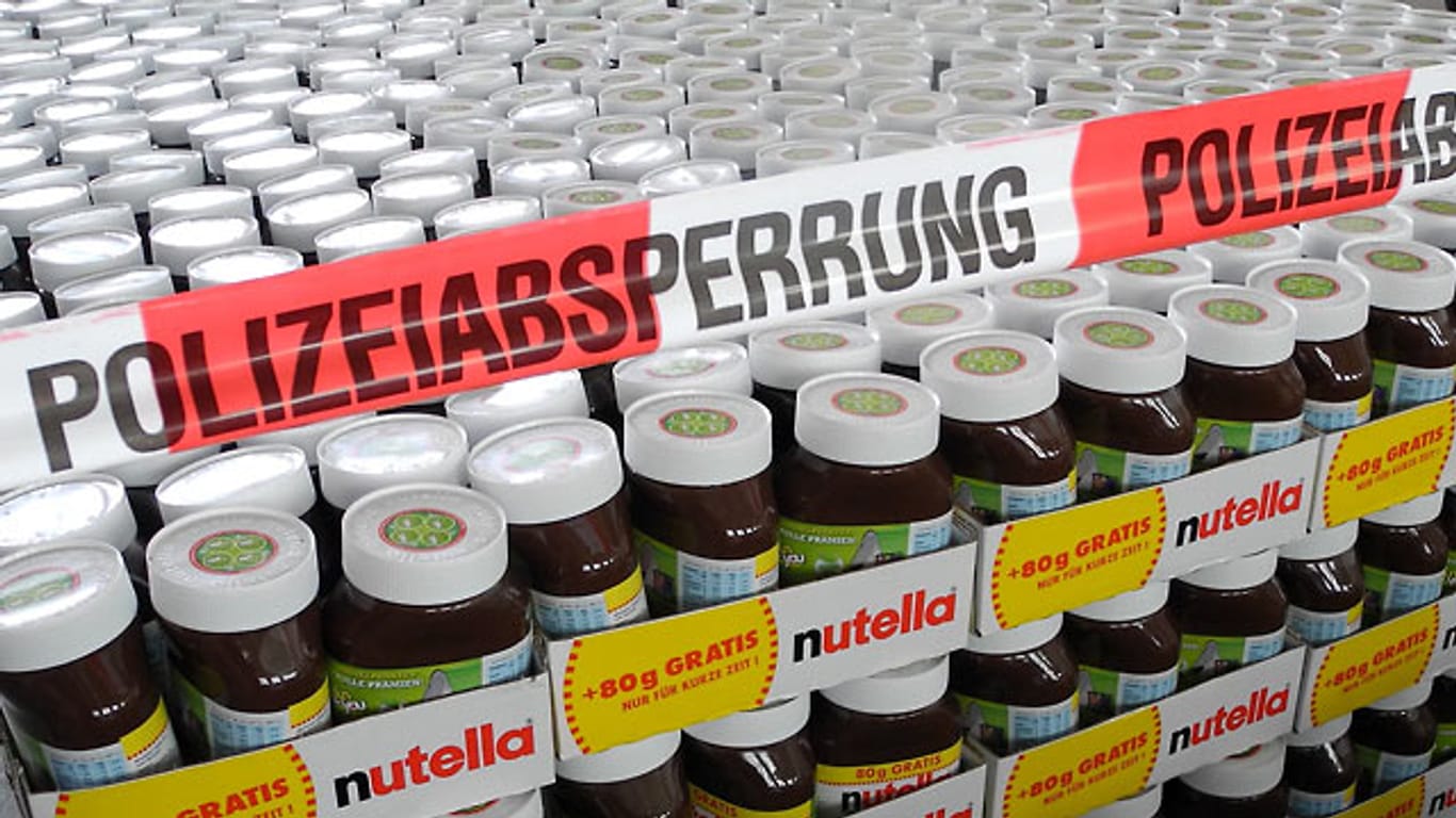 Beim Umladen von 2500 Gläsern Nutella erwischte die Polizei eine jetzt verurteilte Diebesbande aus Hessen