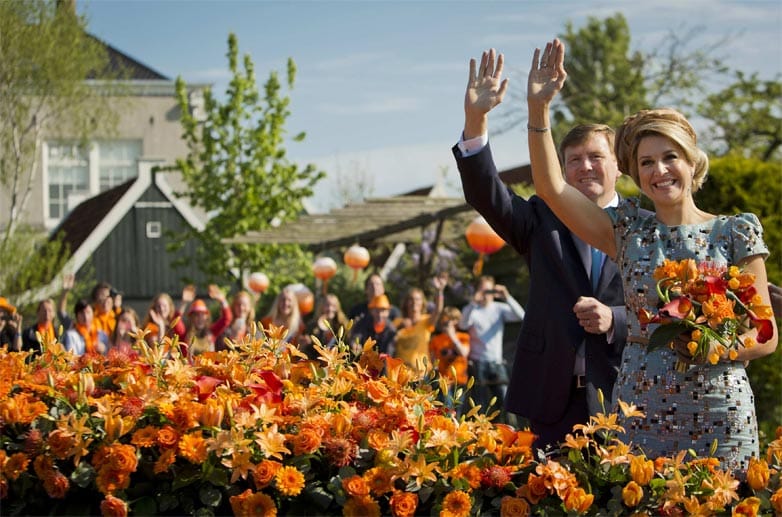 König Willem-Alexander und seine Frau Maxima feiern mit den Niederländern den ersten Königstag.