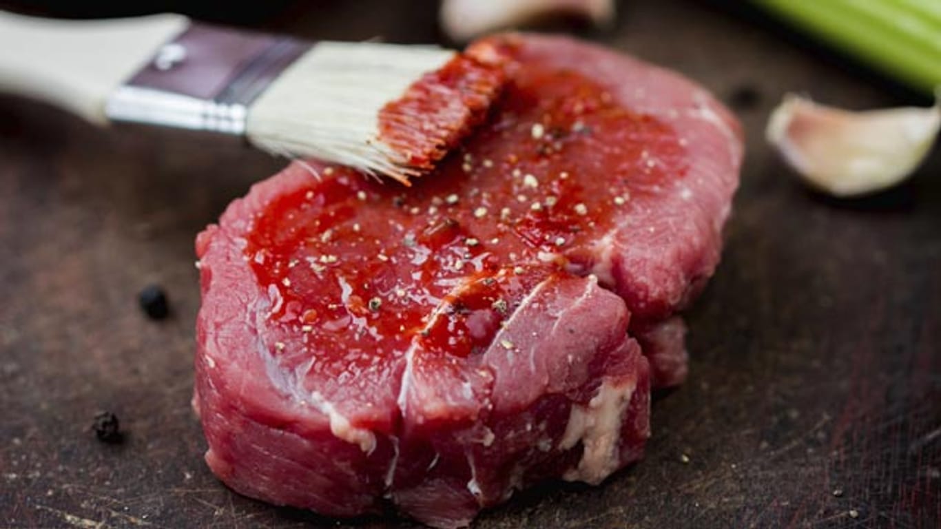 Grillen: Steaks selber marinieren