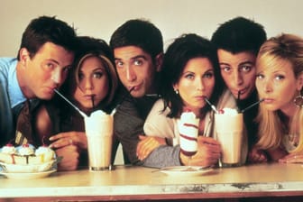 Die "Friends"-Stars von Links nach rechts: Chandler (Matthew Perry), Rachel (Jennifer Aniston), Ross (David Schwimmer), Monica (Courteney Cox), Joey (Matt LeBlanc) und Phoebe (Lisa Kudrow).