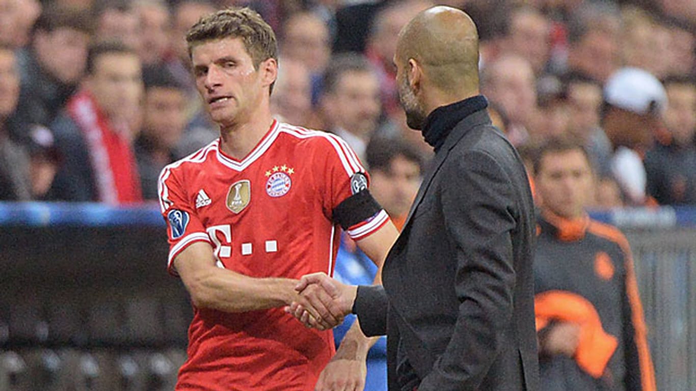 Thomas Müller (li.) ist mit seiner Rolle derzeit beim FC Bayern derzeit nicht zufrieden.