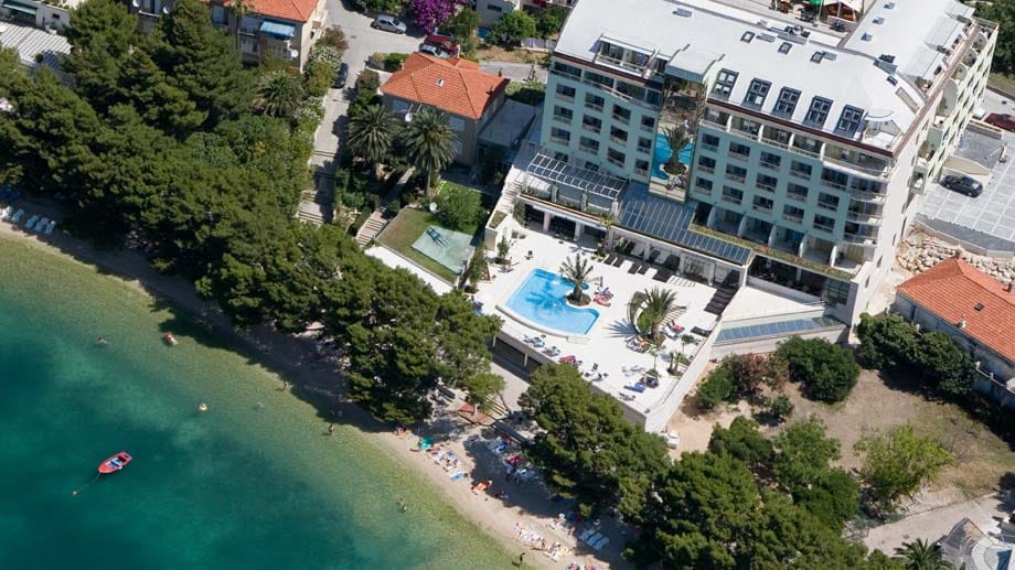 Das "Hotel Park" befindet sich in der kroatischen Hafenstadt Makarska in der Region Dalmatien direkt an der Adria.