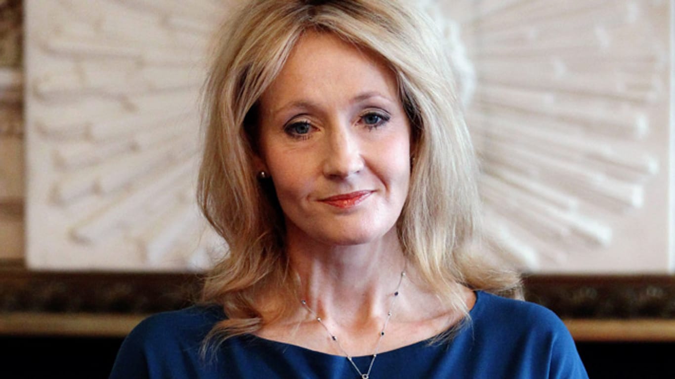 J. K. Rowling bedauert Todesfälle in der Schlacht von Hogwarts.