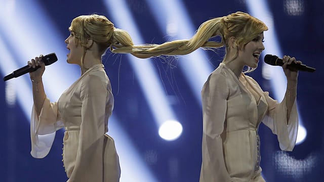 ESC 2014: Für Russland gehen die Tolmachevsky-Zwillinge ins Rennen. Ihr Erfolg wurde mit Buhrufen kommentiert.