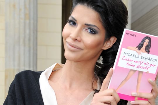 Micaela Schäfer hat ihre Biografie veröffentlicht.