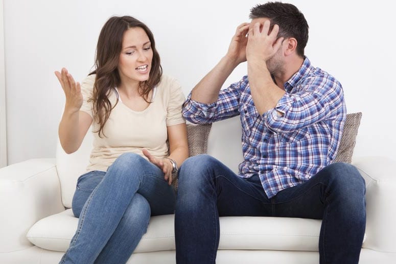 Stress: Nörgelnde Frauen kosten Männer Lebenszeit.