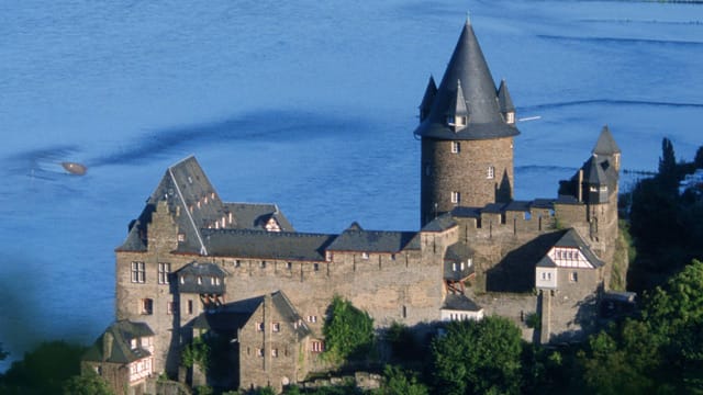 Urlaub in einer Burg, wie hier in der Burg Stahleck, ist ein einmaliges Erlebnis für die ganze Familie