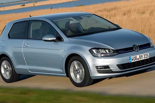 VW Golf 7: Klappern von der Hinterachse