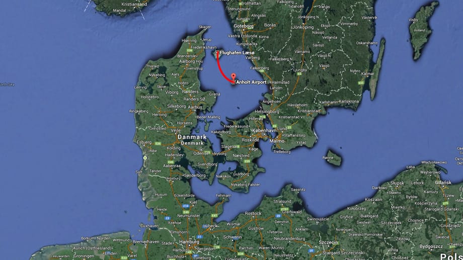 Die beiden dänischen Inseln Laesoe nach Anholt verbindet die Fluggesellschaft Copenhagen Air Taxi in nur 20 Minuten.