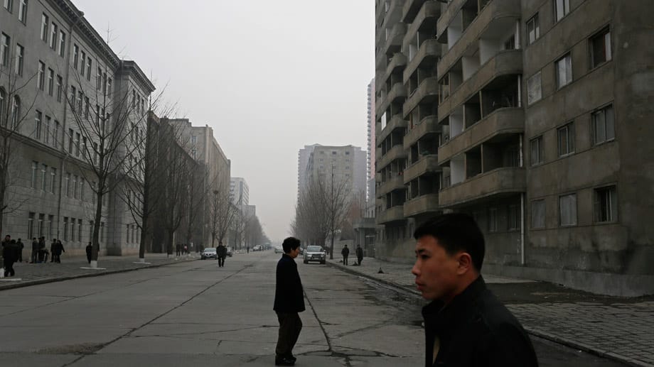 Foto-Serie: Hochhaus in Nordkorea eingestürzt