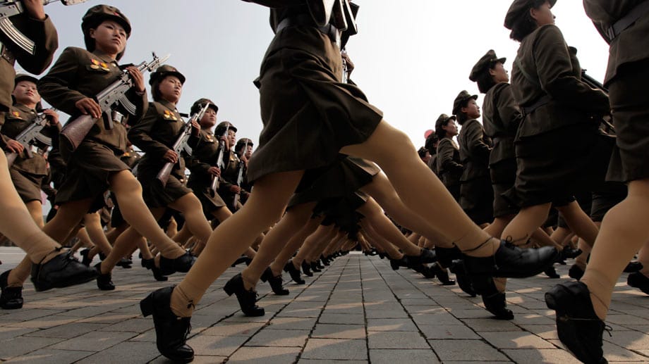Foto-Serie: Hochhaus in Nordkorea eingestürzt