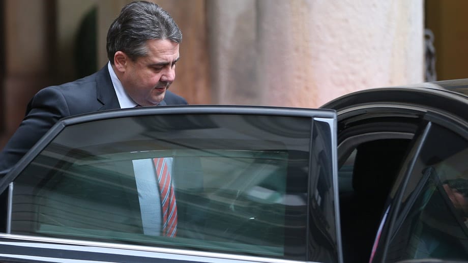 Gegen Sigmar Gabriel liegt eine Dienstaufsichtsbeschwerde vor.