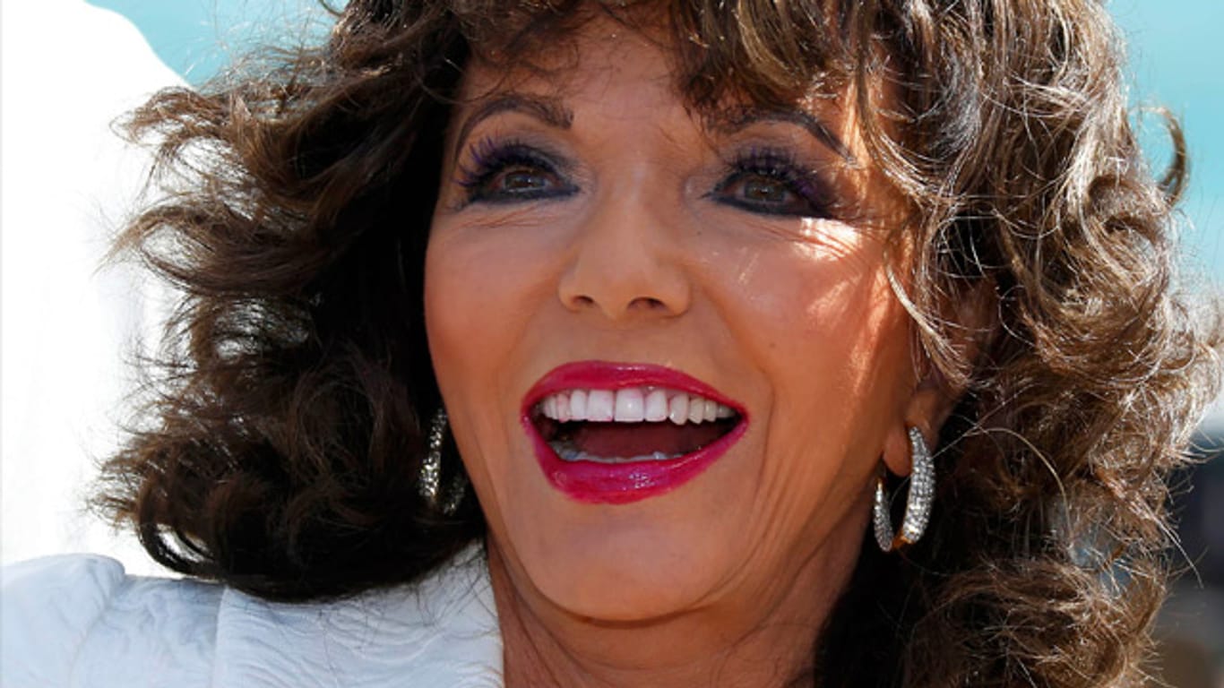 Mit 80 immer noch ein Hingucker: Film-Diva Joan Collins sorgt in Cannes für Furore