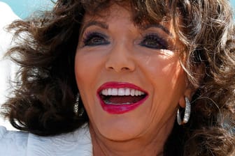 Mit 80 immer noch ein Hingucker: Film-Diva Joan Collins sorgt in Cannes für Furore