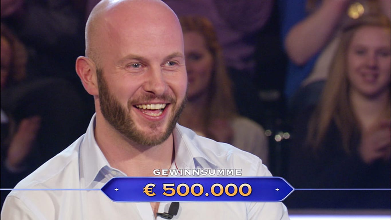 Klaas Flechsig hat Grund zur Freude: Er räumte bei Günther Jauchs Rateshow 500.000 Euro ab.