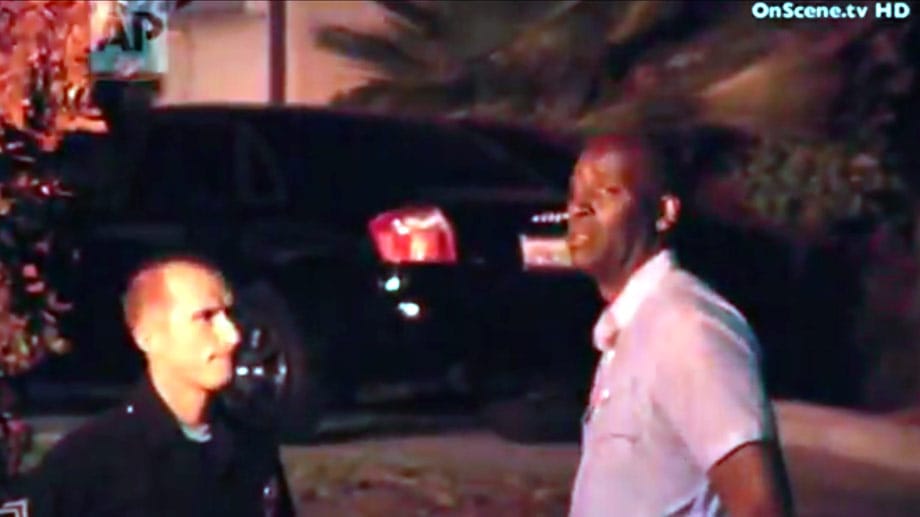 Michael Jace soll seine Ehefrau April Jace erschossen haben. Er rief laut Polizeiangaben selbst die Polizei. Michael Jace soll seine Ehefrau April Jace erschossen haben. Er rief laut Polizeiangaben selbst die Polizei.