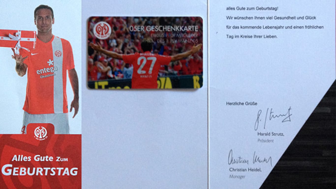 So sieht die von Mainz 05 an Vereinsmitglied Stefan Mussel verschickte Grußkarte aus. Rechts unten fehlt der Name von Ex-Trainer Thomas Tuchel.