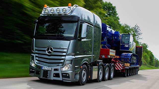 Mercedes-Benz Actros SLT