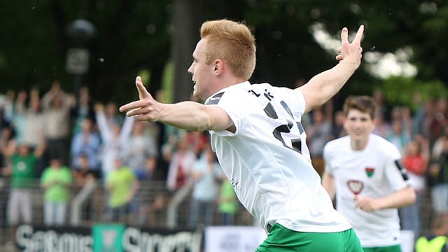 Schweinfurts Marino Müller lässt seiner Freude freien Lauf.