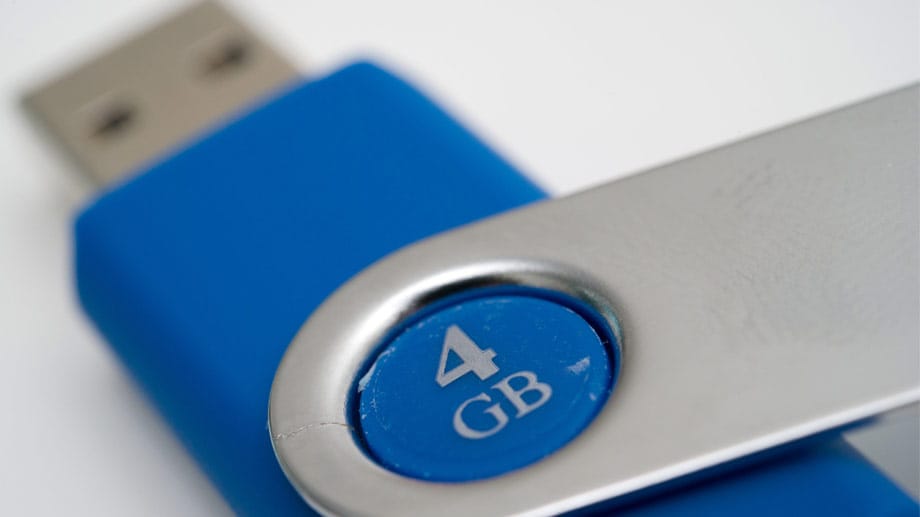 Für kleine Dokumente und große Fotosammlungen: Ein USB-Stick mit vier Gigabyte gehört heute schon eher zu den kleineren Modellen.