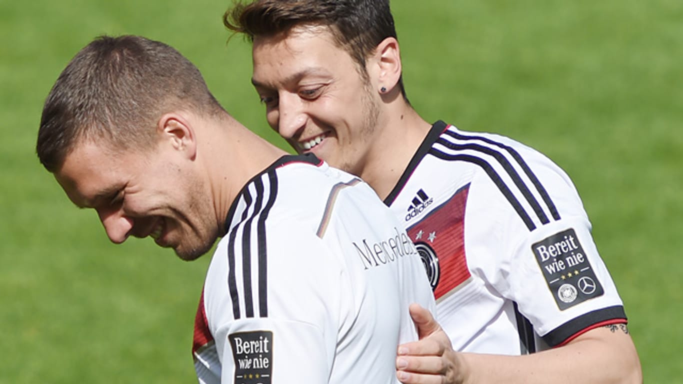 Gute Kumpels: Lukas Podolski und Mesut Özil wollen auch bei der WM unzertrennlich sein.