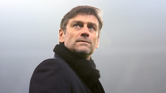 Es wird immer enger für Oliver Kreuzer als HSV-Sportchef.