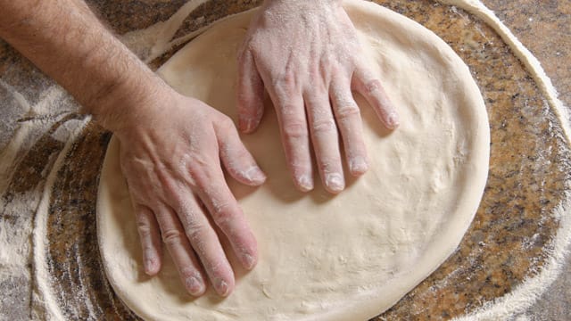 Auch ohne Hefe kann die Pizza gelingen