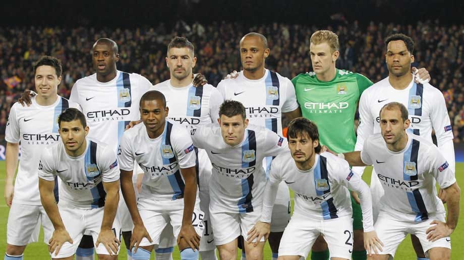 Platz 6: Manchester City hat einen Wert von etwa 692 Millionen Euro. In der Saison 2012/13 waren sie Champions-League-Teilnehmer, Englischer Superpokalsieger und Englischer Pokalfinalist. 2013/14 sind sie Englischer Meister, Englischer Ligapokalsieger und Champions-League-Teilnehmer gewesen.