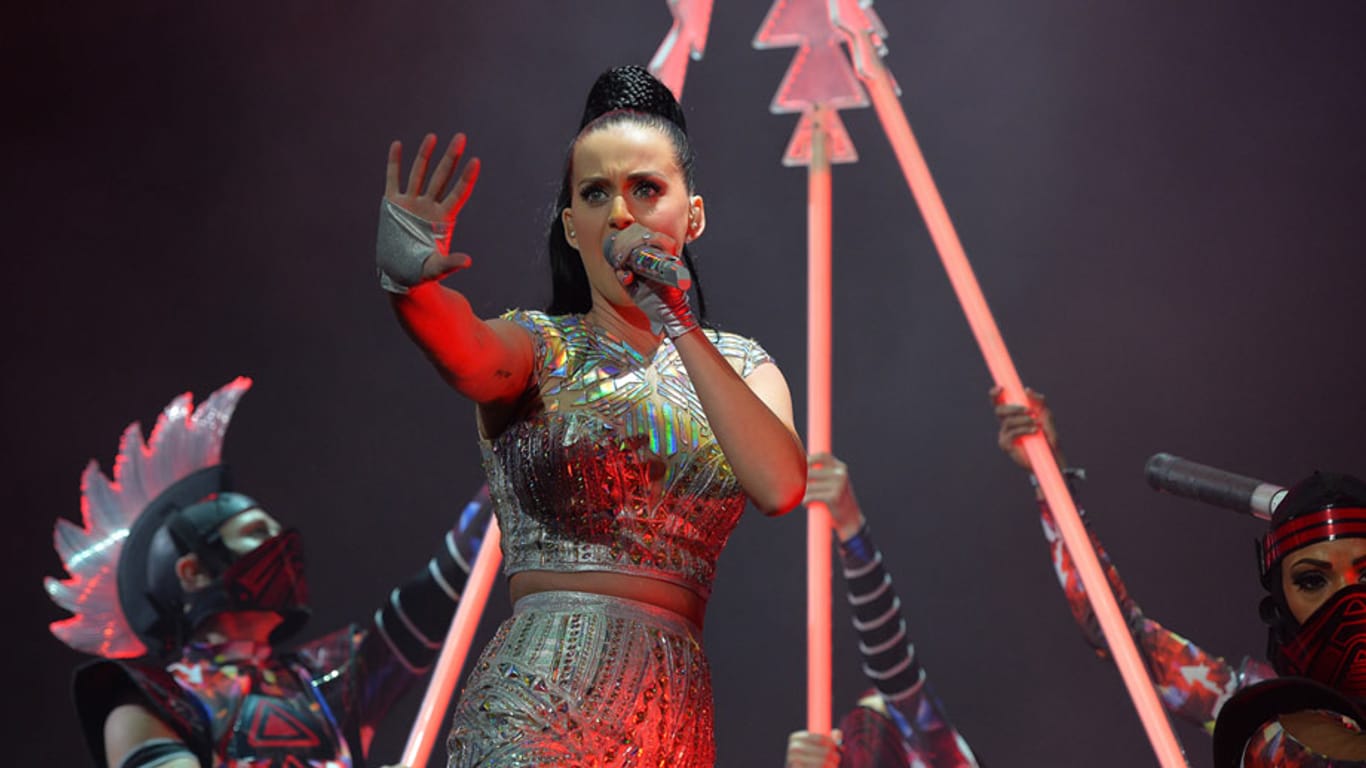 Sängerin Katy Perry über ihre Ex-Männer.