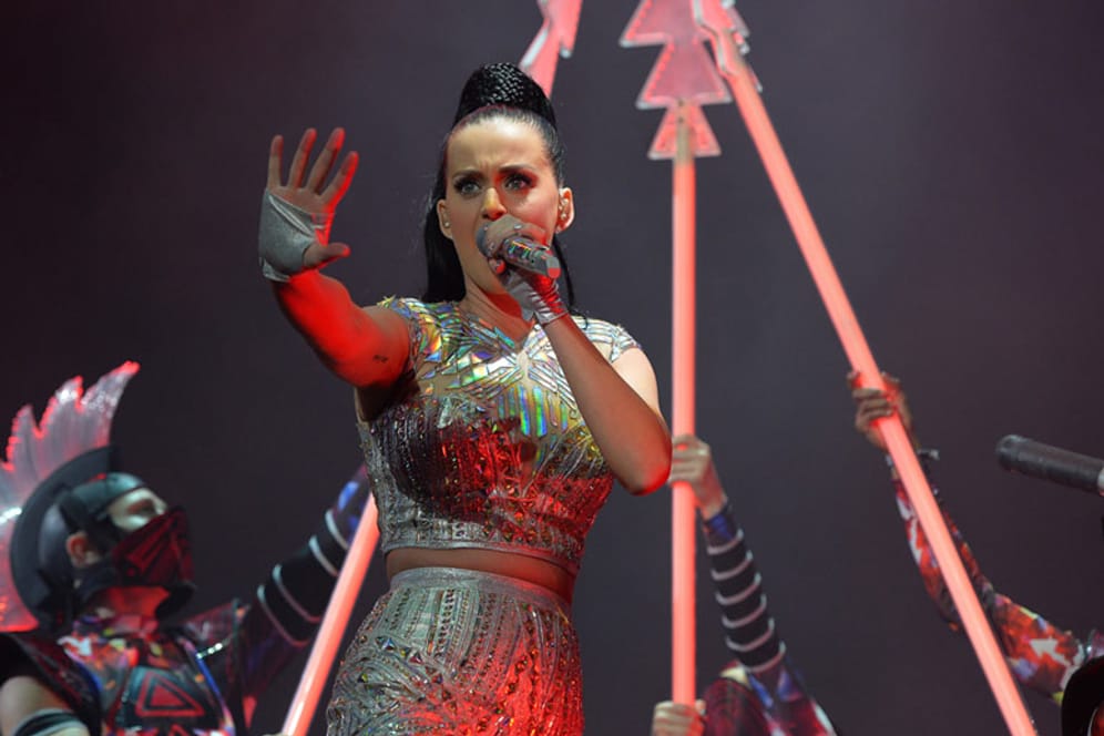 Sängerin Katy Perry über ihre Ex-Männer.