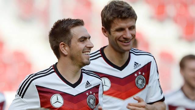 Philipp Lahm und Thomas Müller (re.)