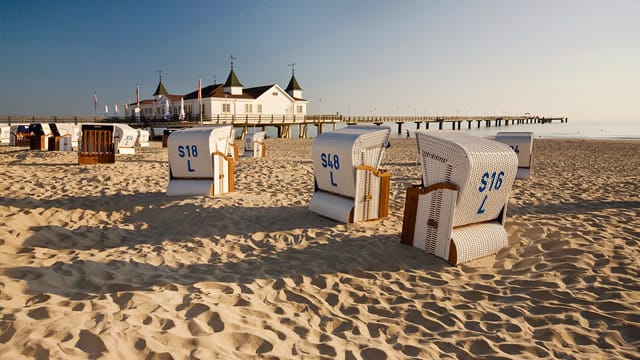 Die Ostseeinsel Usedom war bereits in der Vergangenheit ein beliebtes Urlaubsziel. Zahlreiche Seebäder versprühen noch heute den Glanz von damals.